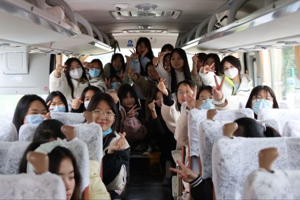蹇難豈阻拏云路，砥礪尤堅(jiān)壯志心——德才學(xué)校2023屆2001班學(xué)生赴長(zhǎng)沙參加藝考